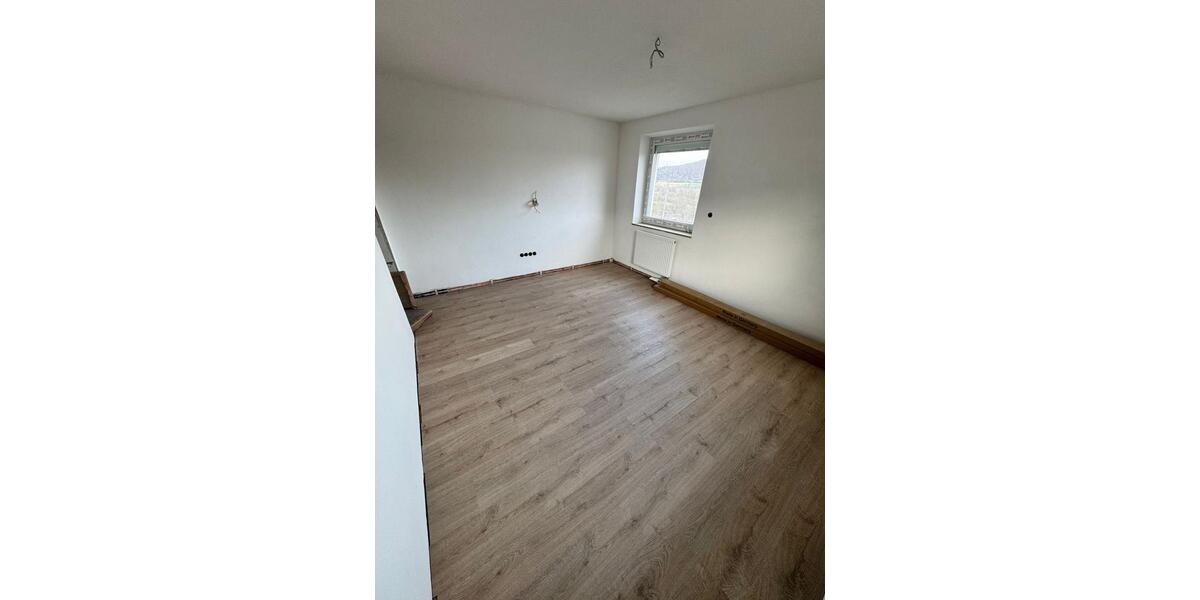 Etagenwohnung Treuchtlingen - 4 Zimmer, 70 m&sup2;, 680&euro; | Angebot:26042050