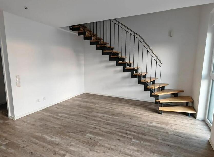 Modernes Wohnen auf zwei Ebenen – 4 Zimmer Whg in Fürth