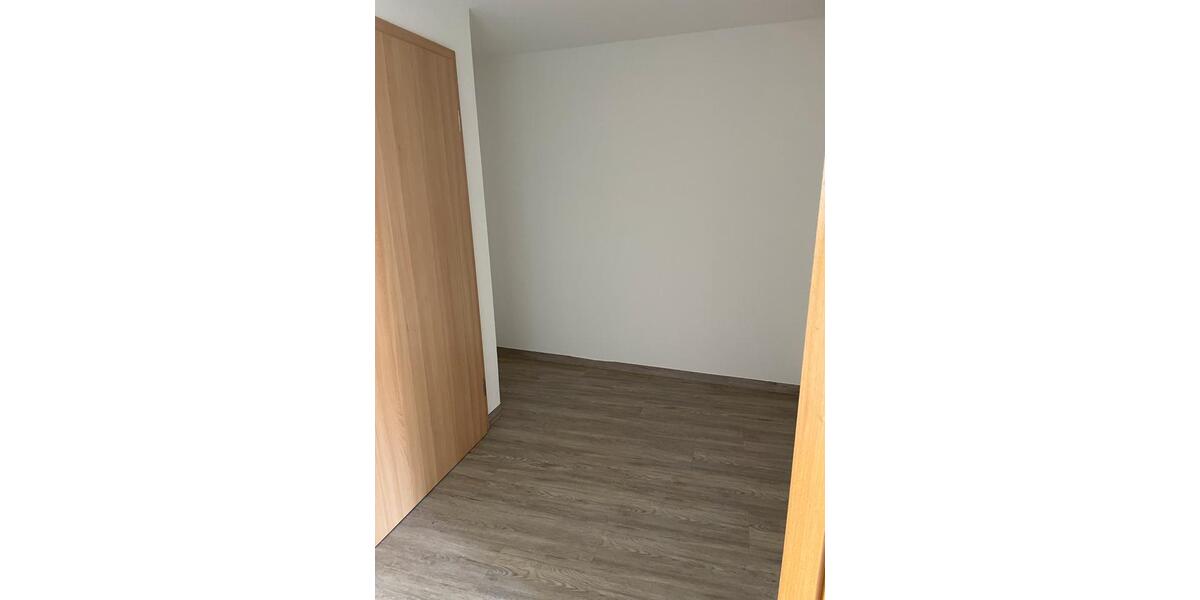 Dachgeschoßwohnung Sulzbach-Rosenberg Rosenberg - 1 Zimmer, 40 m&sup2;, 450&euro; | Angebot:25962955