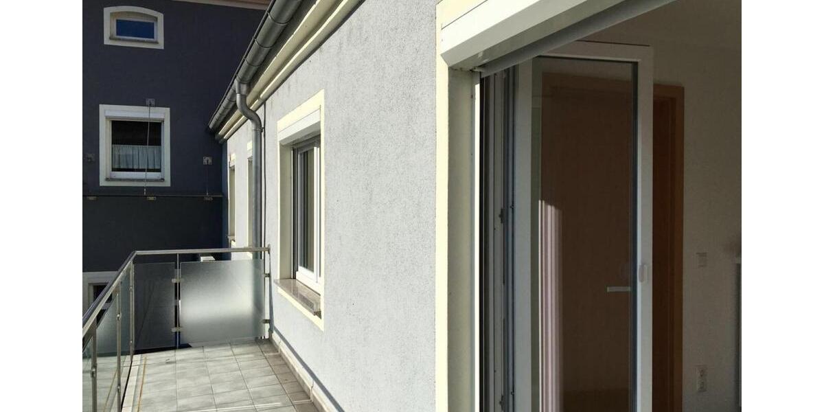 Etagenwohnung Großenhain - 2 Zimmer, 50 m&sup2;, 325&euro; | Angebot:25342762