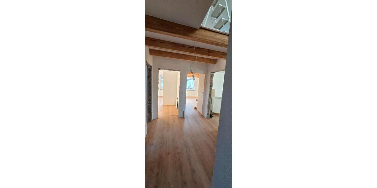 Dachgeschoßwohnung Rainau - 4 Zimmer, 112 m&sup2;, 1.250&euro; | Angebot:24469054