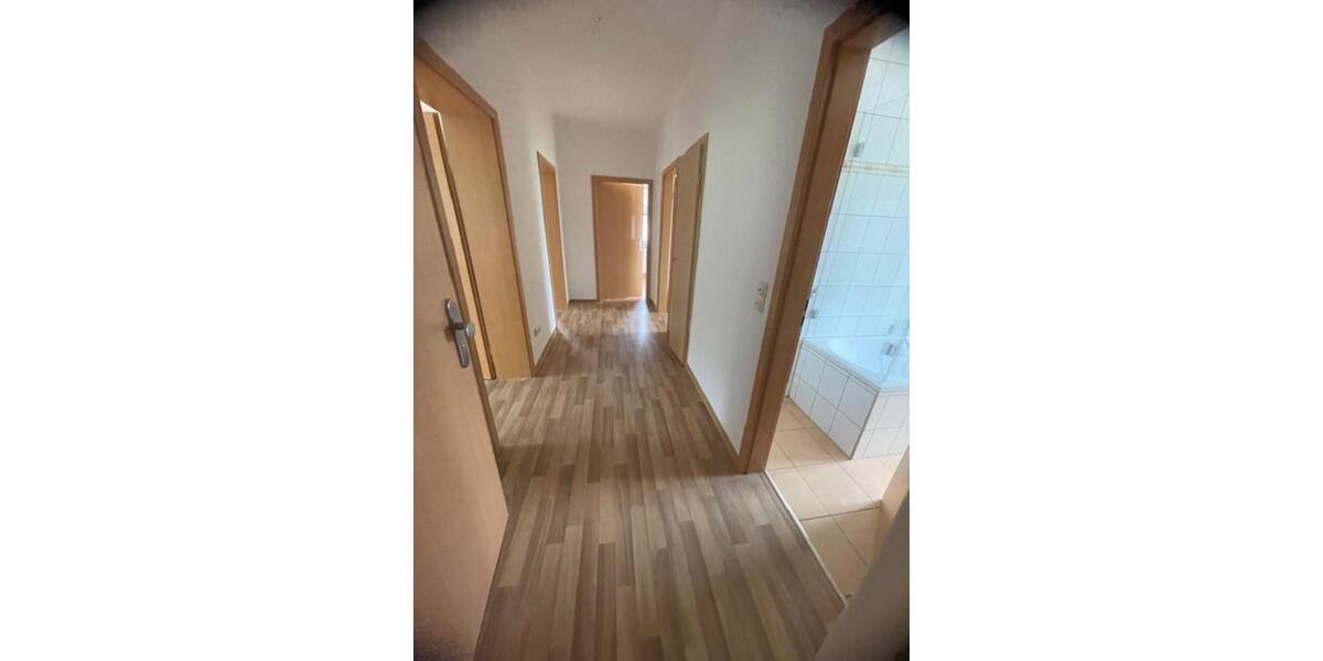 Etagenwohnung Probstzella - 4 Zimmer, 80 m&sup2;, 450&euro; | Angebot:25751006