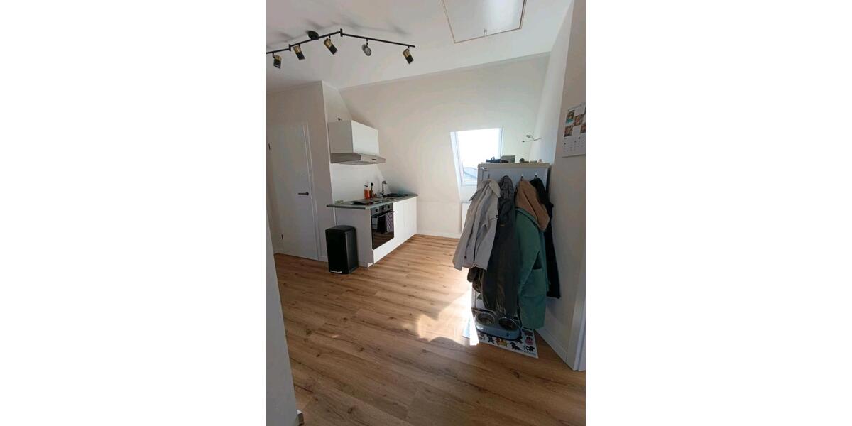 Dachgeschoßwohnung Büdelsdorf - 3 Zimmer, 70 m&sup2;, 900&euro; | Angebot:26272797