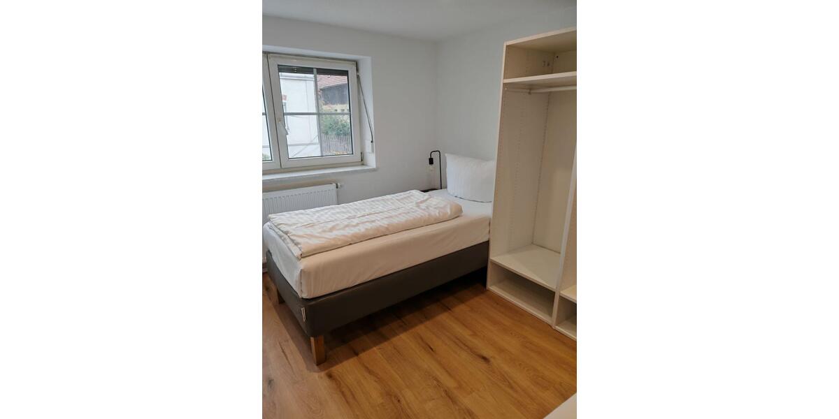 Wohnen auf Zeit Günzburg - 4 Zimmer, 90 m&sup2;, 2.340&euro; | Angebot:26425685