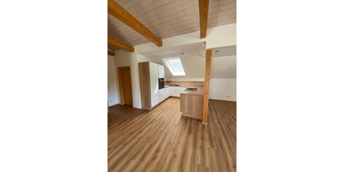 Dachgeschoßwohnung Vorbach - 2.5 Zimmer, 113 m&sup2;, 810&euro; | Angebot:24658415