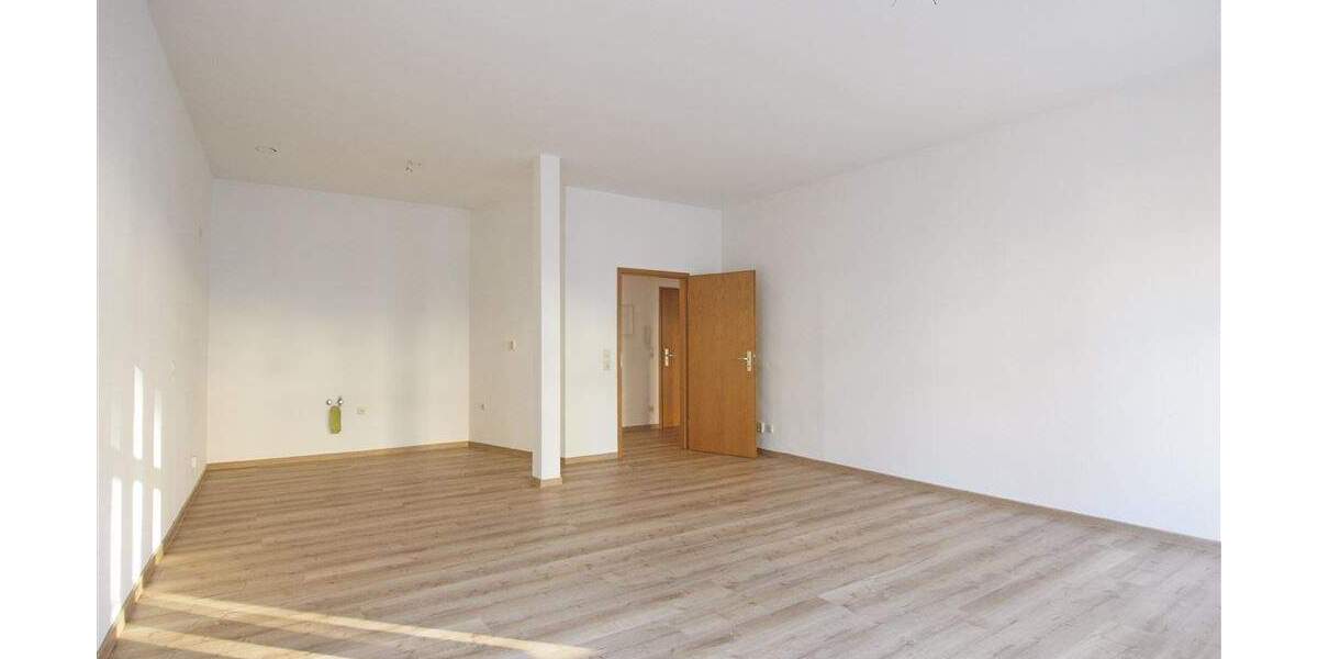 Etagenwohnung Hainichen - 3 Zimmer, 90 m&sup2;, 496&euro; | Angebot:25689468