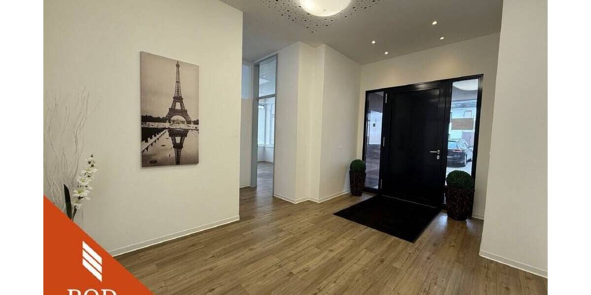 Moderne Büro-Praxisfläche in Top-Lage 9 zimmer