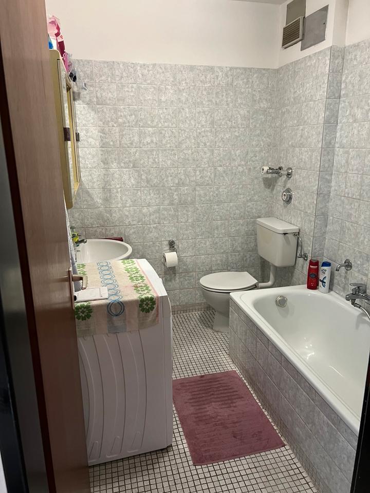 Zimmer zu mieten verfügbar