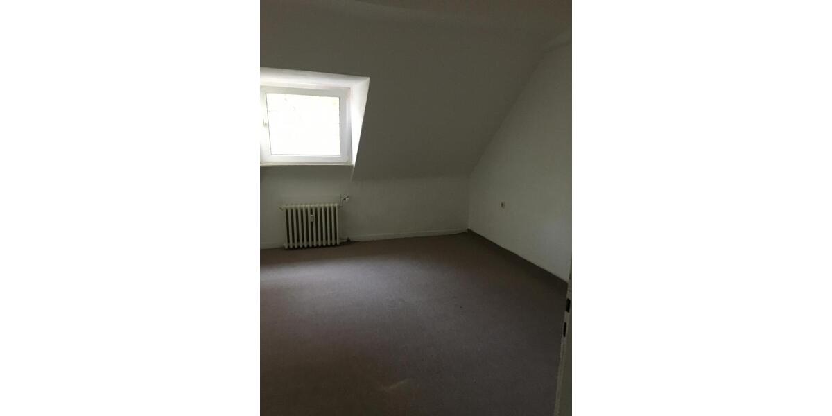 Dachgeschoßwohnung Duisburg - 2 Zimmer, 355&euro; | Angebot:23601997