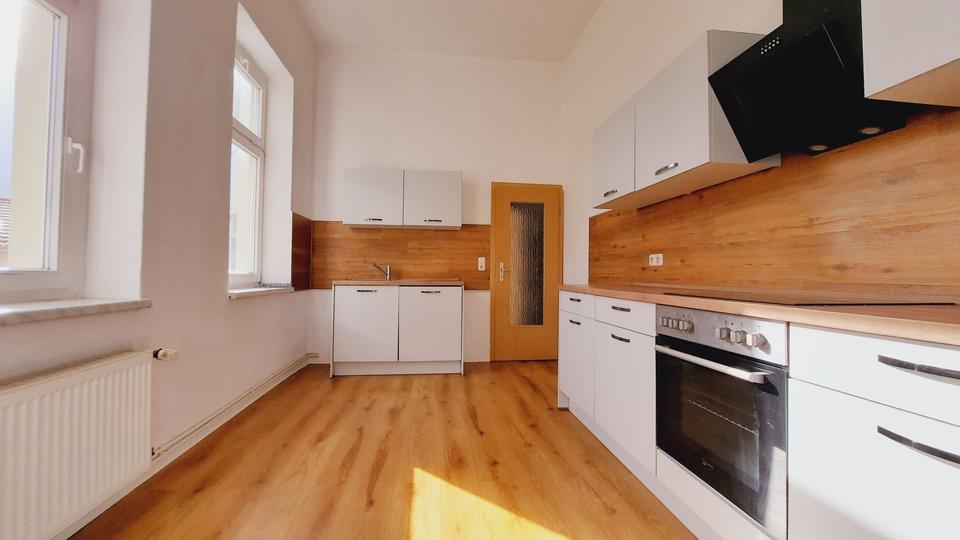 Etagenwohnung Ballenstedt - 3 Zimmer, 100 m&sup2;, 600&euro; | Angebot:25805172