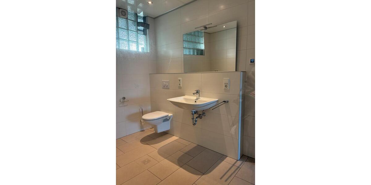 Monzelfeld - frisch renovierte EG-Wohnung 2.5 zimmer