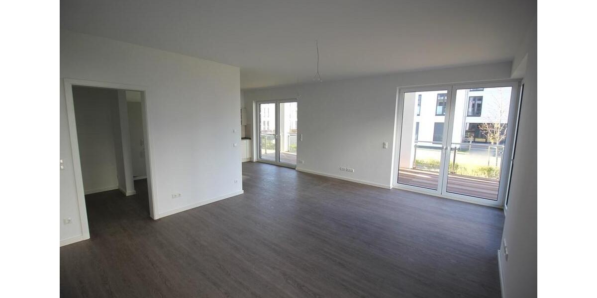 Erdgeschoßwohnung Schwerin Altstadt - 3 Zimmer, 110 m&sup2;, 1.650&euro; | Angebot:24495567