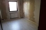 85 m² 3-Zimmer-Wohnung mit Balkon, Einbauküche und Stellplatz