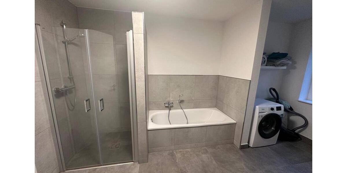 LINGEN: Schöne helle Neubauwohnung im Erdgeschoss mit Garten 4 zimmer