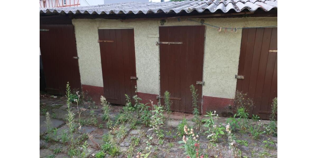 Reihenhaus Mansfeld - 8 Zimmer, 160 m&sup2;, 720&euro; | Angebot:26185377