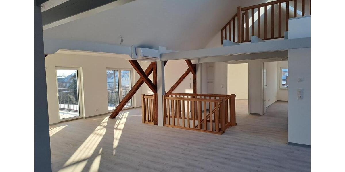 4-Raum - Penthouse mit zwei großen Balkonen - 165 qm Wohnfläche - PKW Stellplatz 4 zimmer