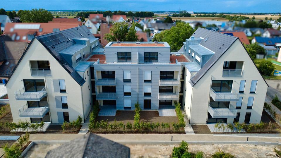 Erstbezug: Großzügige 3 Zimmer Dachgeschosswohnung mit EBK und TG-Stellplatz in Ulm-Lehr! 3 zimmer