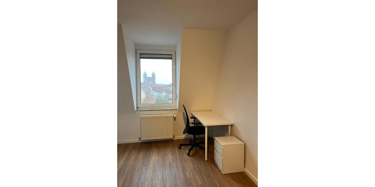 Etagenwohnung Nürnberg Almoshof - 1 Zimmer, 16 m&sup2;, 490&euro; | Angebot:25986421