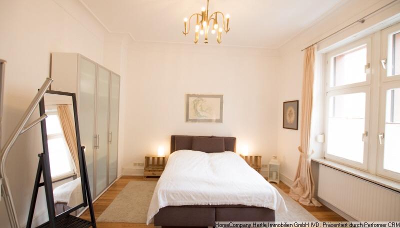 Liebevoll möblierte Wohnung mit 2 Balkonen für 2 - 12 Monate in der Wiehre 3 zimmer