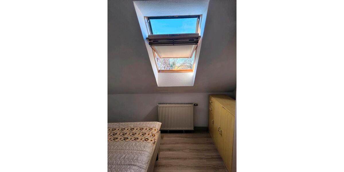 Dachgeschoßwohnung Gotha - 2 Zimmer, 55 m&sup2;, 450&euro; | Angebot:25956357