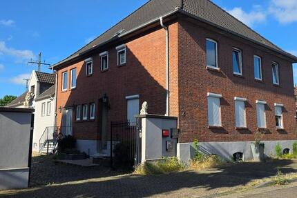 Wohnung Emmerich am Rhein - 4 Zimmer, 130 m&sup2;, 905&euro; | Angebot:25253348