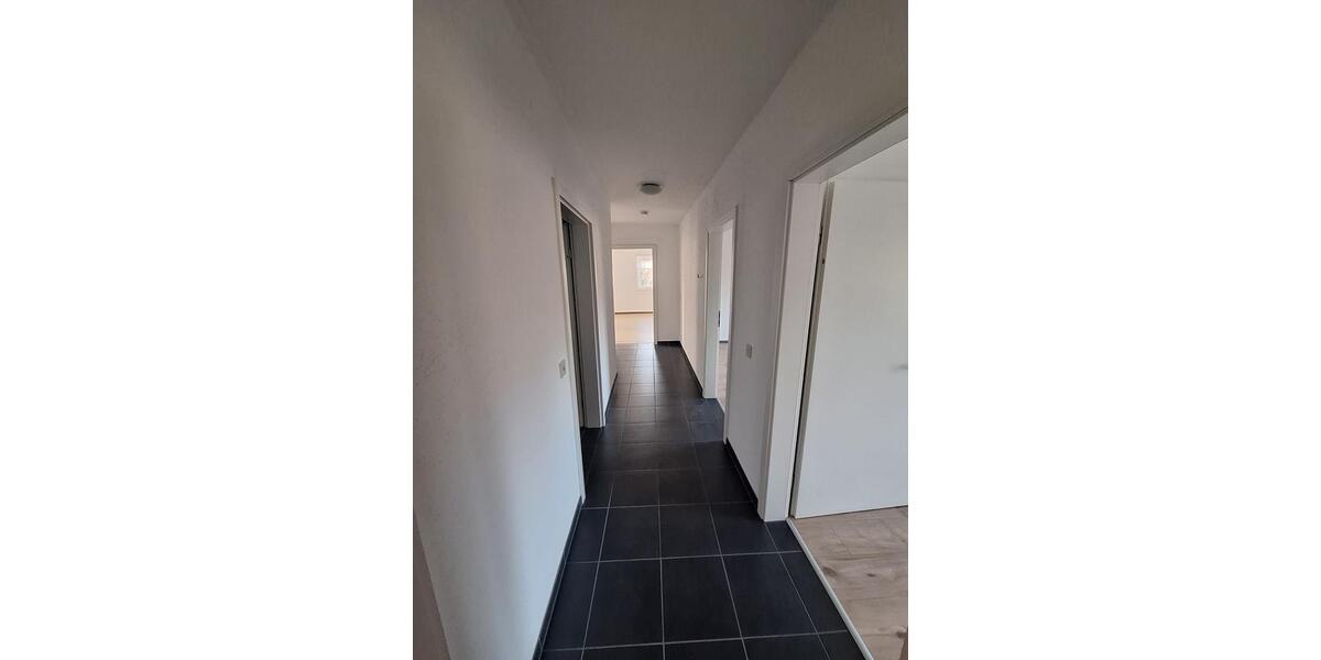 Erdgeschoßwohnung Stadtallendorf - 3 Zimmer, 89 m&sup2;, 790&euro; | Angebot:26634055