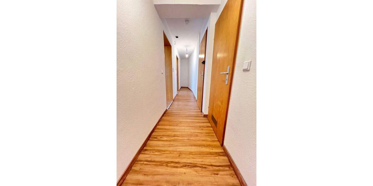Etagenwohnung Nürnberg Rosenau - 4 Zimmer, 92 m&sup2;, 1.000&euro; | Angebot:23940810