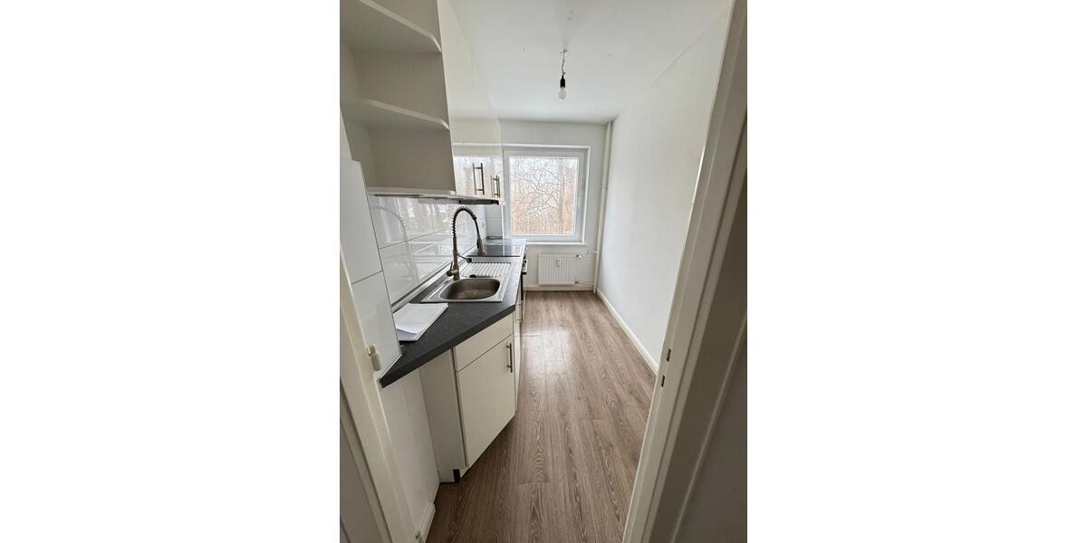 Erdgeschoßwohnung Hamburg Borgfelde - 3 Zimmer, 70 m&sup2;, 1.700&euro; | Angebot:26039647