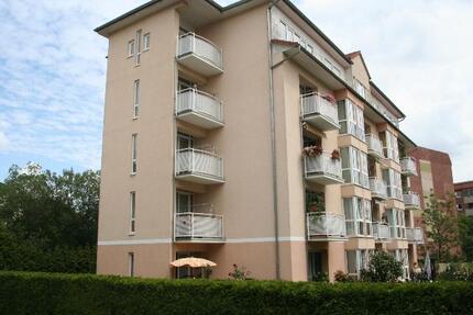 Moderne Dreiraumwohnung mit Balkon in zentrumsnaher Wohnlage! 3 zimmer