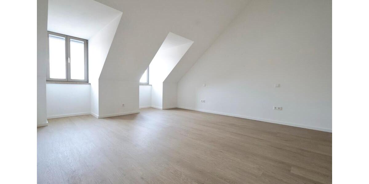 Dachgeschoßwohnung Ingolstadt - 2 Zimmer, 85 m&sup2;, 1.231&euro; | Angebot:24810953
