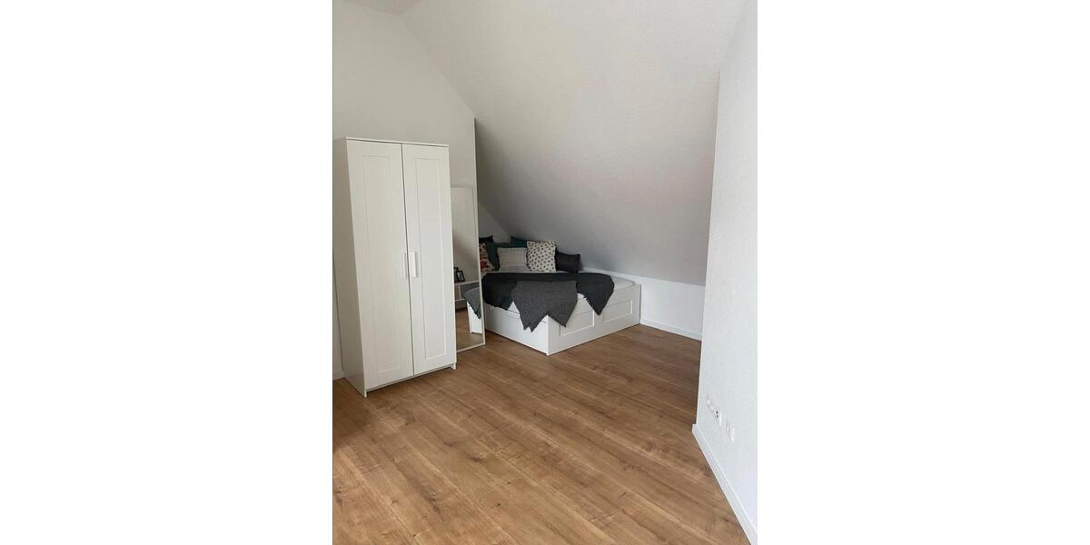 Dachgeschoßwohnung Monsheim - 1 Zimmer, 30 m&sup2;, 590&euro; | Angebot:24692132