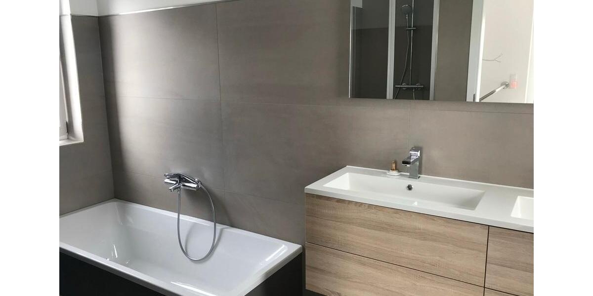 Einfamilienhaus Gründau - 5 Zimmer, 145 m&sup2;, 2.000&euro; | Angebot:24871152