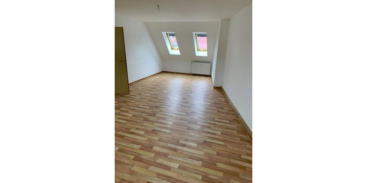 Dachgeschoßwohnung Jüterbog - 3 Zimmer, 79 m&sup2;, 515&euro; | Angebot:25430308