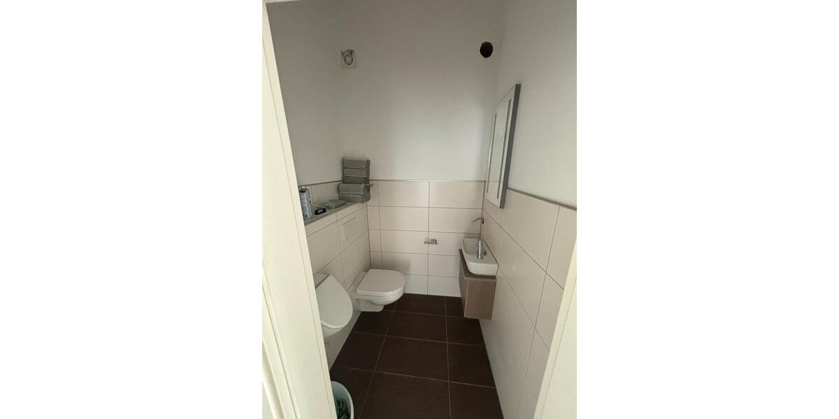 Erdgeschoßwohnung Sinn - 2 Zimmer, 130 m&sup2;, 1.200&euro; | Angebot:26614071