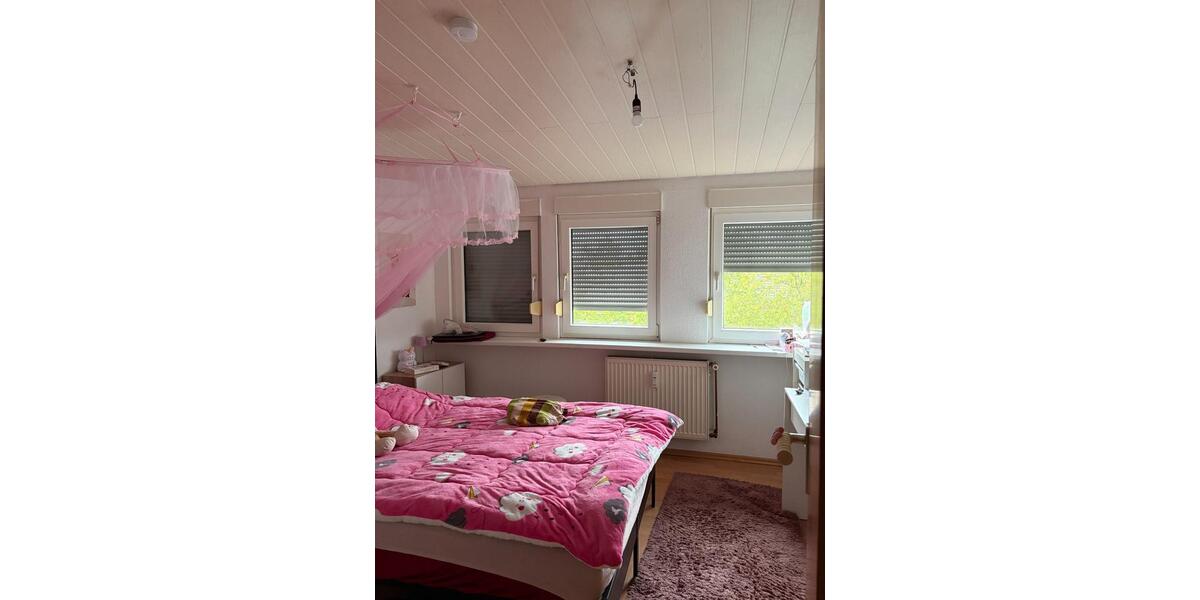 Dachgeschoßwohnung Krefeld Benrad - 2 Zimmer, 55 m&sup2;, 511&euro; | Angebot:26515558