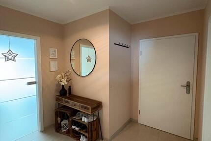 Lichtdurchflutete 3-Raum-Wohnung, Garage, Stellplatz, EBK, Balkon 3 zimmer