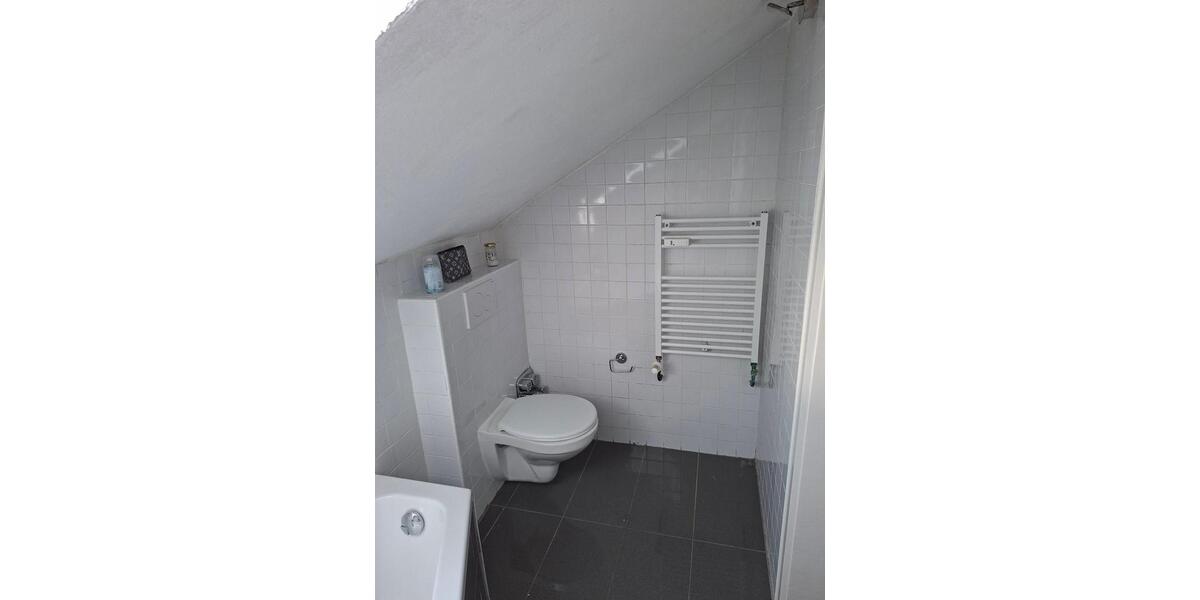 Dachgeschoßwohnung Westerheim - 2.5 Zimmer, 80 m&sup2;, 950&euro; | Angebot:26507643
