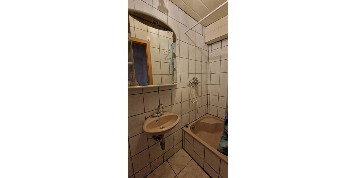 Reihenmittelhaus Düren Birkesdorf - 6 Zimmer, 150 m&sup2;, 1.300&euro; | Angebot:26009380