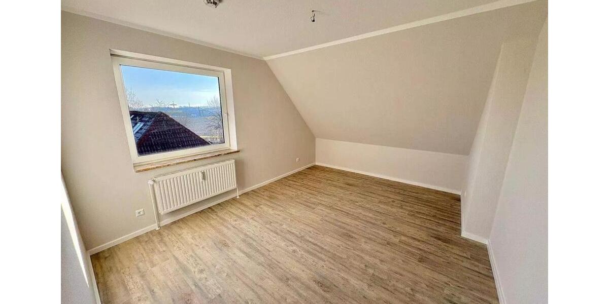 Dachgeschoßwohnung Stade Bützfleth - 2 Zimmer, 62 m&sup2;, 686&euro; | Angebot:24895812