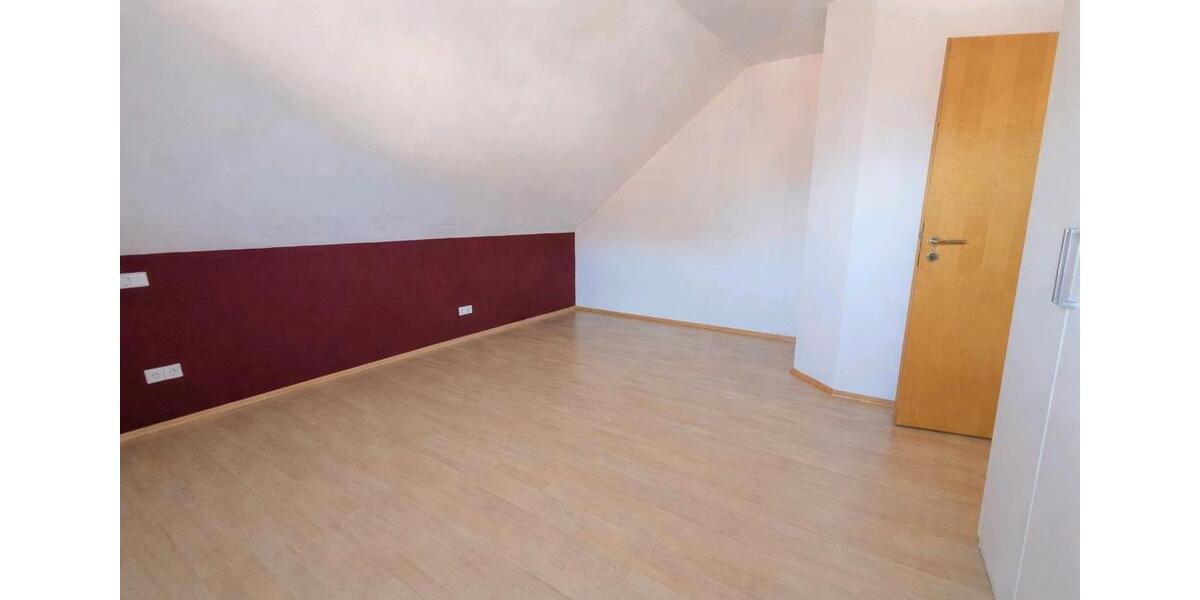 Etagenwohnung Rheinmünster - 4 Zimmer, 100 m&sup2;, 1.000&euro; | Angebot:25370404