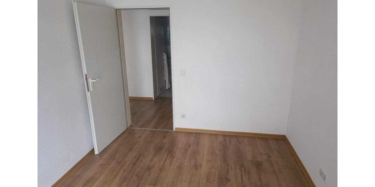 Erdgeschoßwohnung Bad Lauchstädt - 2 Zimmer, 72 m&sup2;, 490&euro; | Angebot:26211980