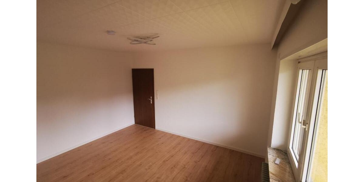 Etagenwohnung Fulda Aschenberg - 4 Zimmer, 106 m&sup2;, 480&euro; | Angebot:25640931