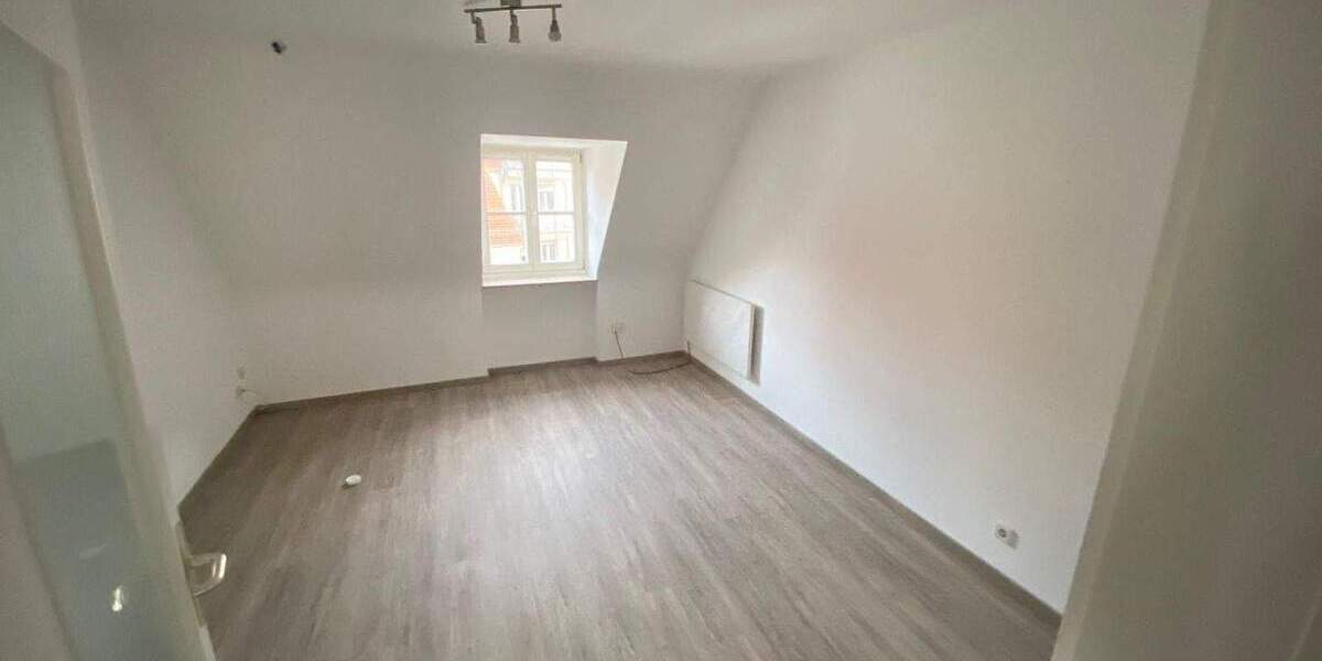 Etagenwohnung Forchheim - 3 Zimmer, 70 m&sup2;, 650&euro; | Angebot:26052955