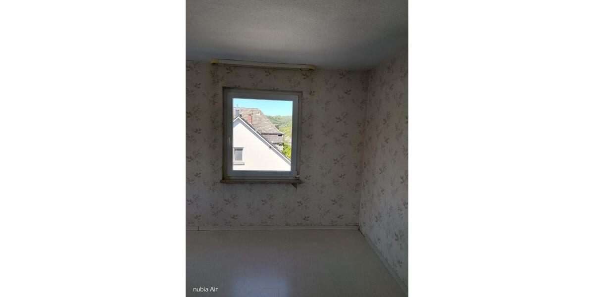 Dachgeschoßwohnung Betzdorf - 2 Zimmer, 61 m&sup2;, 420&euro; | Angebot:26385789