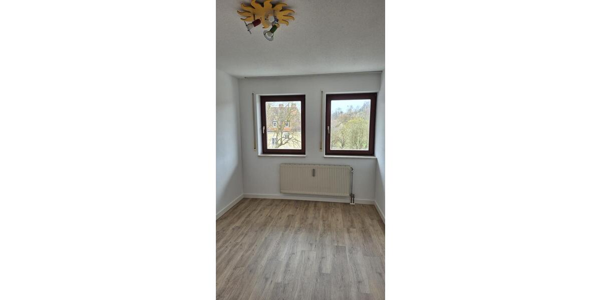 Etagenwohnung Landau an der Isar - 2 Zimmer, 66 m&sup2;, 540&euro; | Angebot:26023617