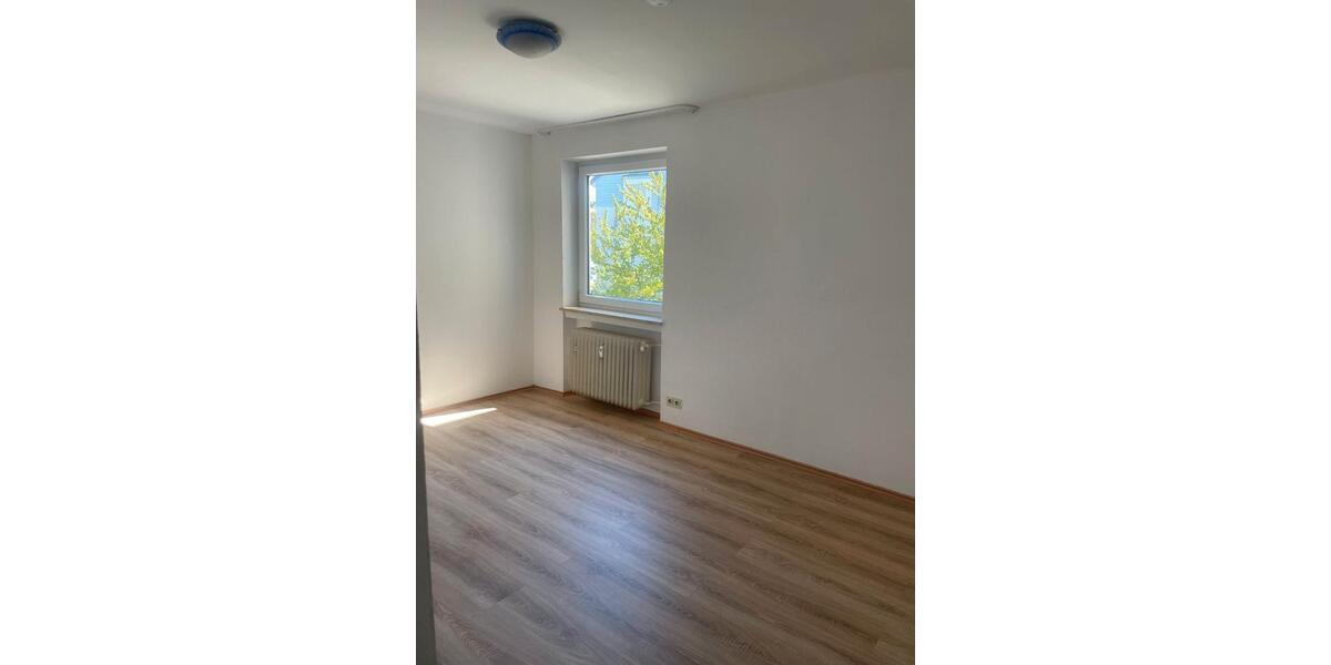 Etagenwohnung Amberg - 3 Zimmer, 72 m&sup2;, 700&euro; | Angebot:26600564