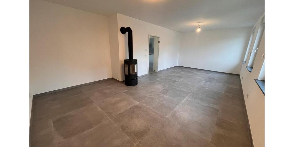 Doppelhaushälfte Zwickau - 3 Zimmer, 95 m&sup2;, 1.950&euro; | Angebot:24817007