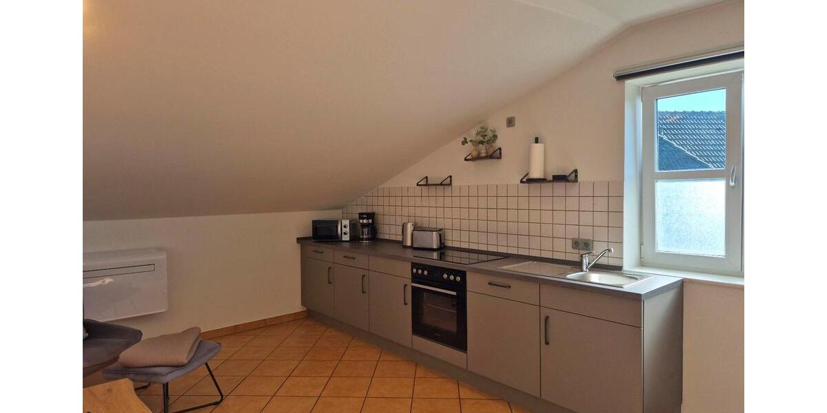 Dachgeschoßwohnung Bredstedt - 1 Zimmer, 25 m&sup2;, 950&euro; | Angebot:26299091