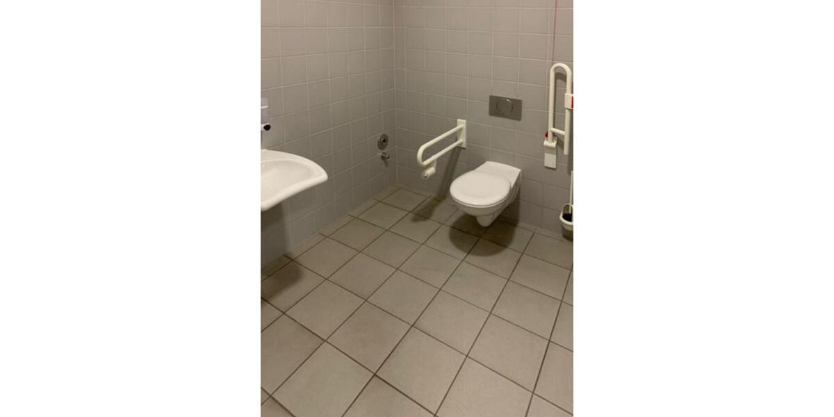 VB3922 Attraktive, barrierefreie, helle und klimatisierte Gewerbefläche mit großem Schaufenster Regensburg - Ost zimmer