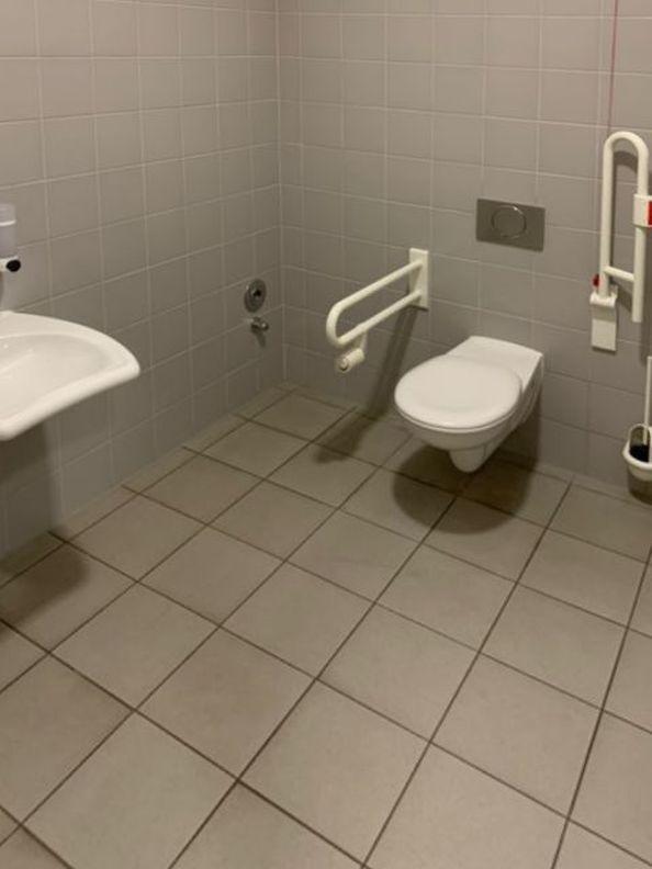 VB3922 Attraktive, barrierefreie, helle und klimatisierte Gewerbefläche mit großem Schaufenster Regensburg - Ost zimmer